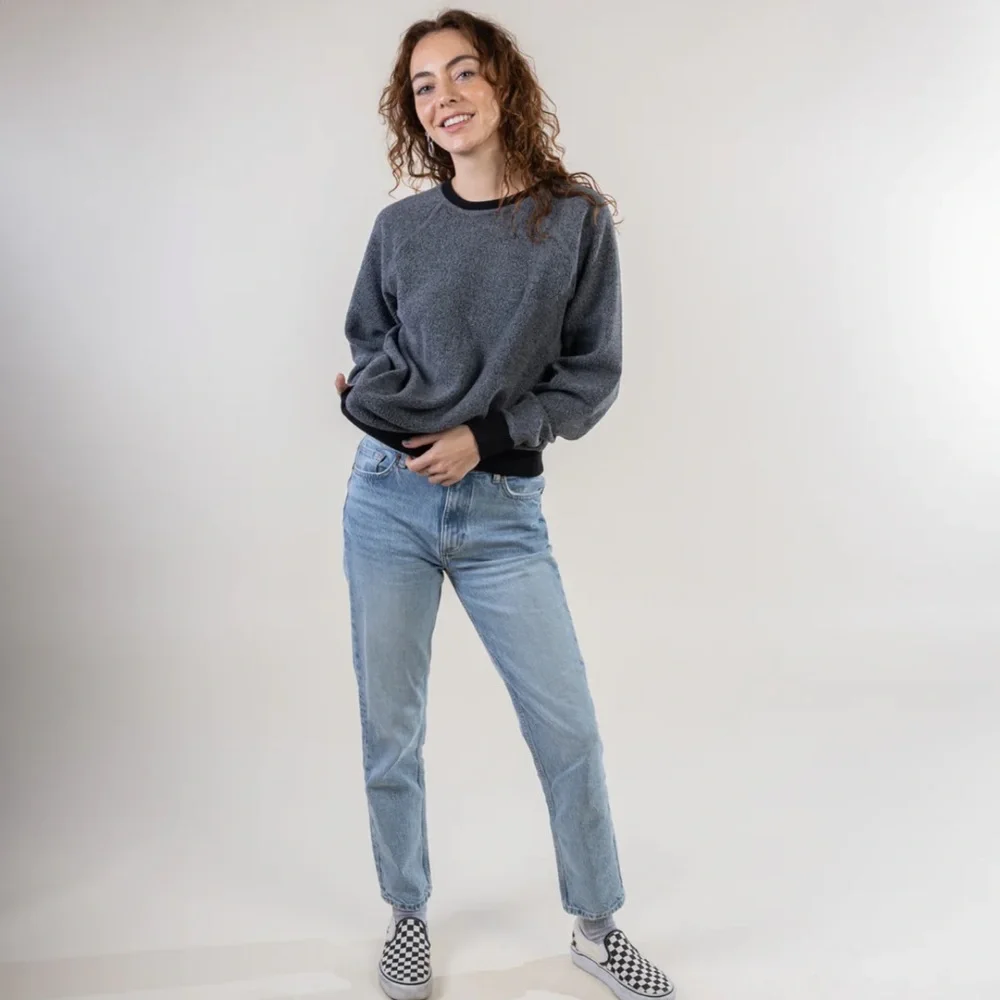 Feat Womens BlanketBlend Crewneck - Picture 3 of 11